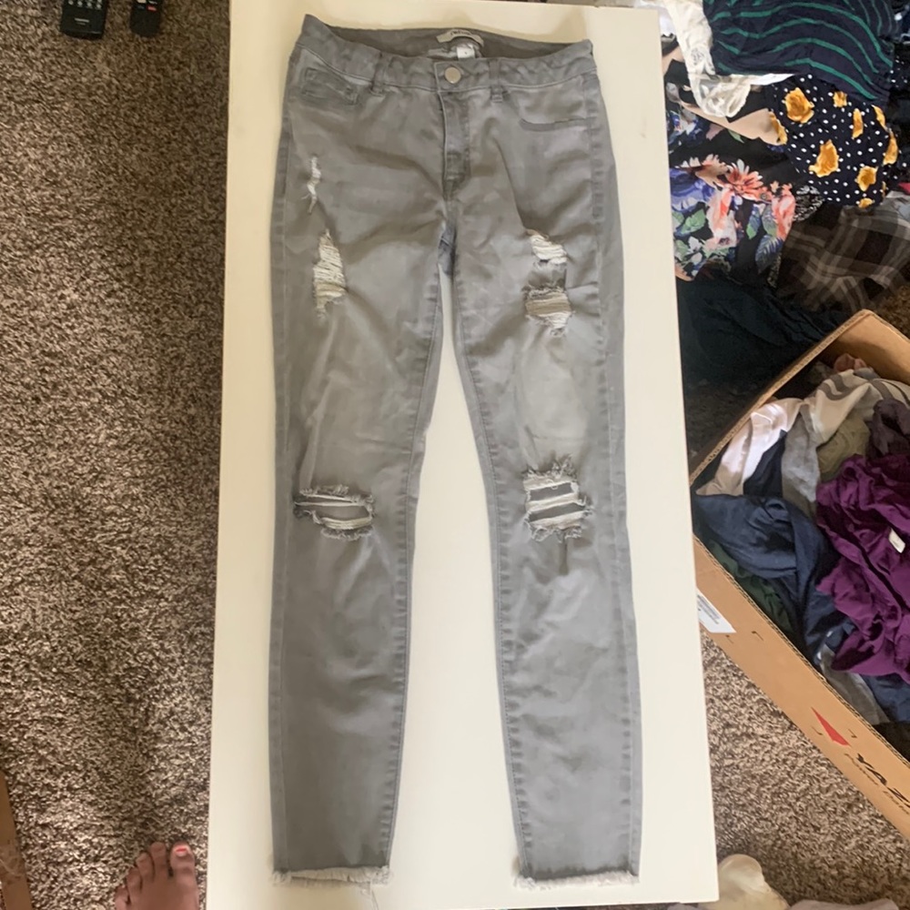 Ripped skinny jeans